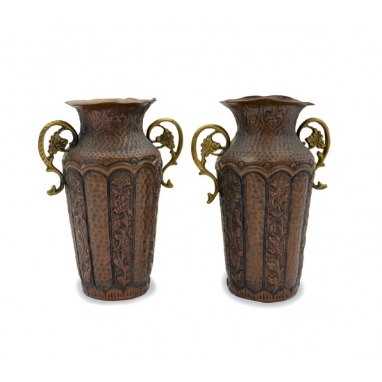 Χάλκινα βαζάκια